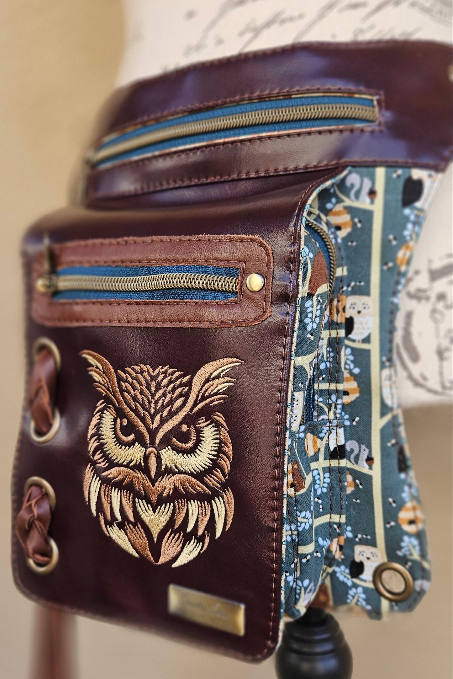 Wisdom Sling / Hip Bag