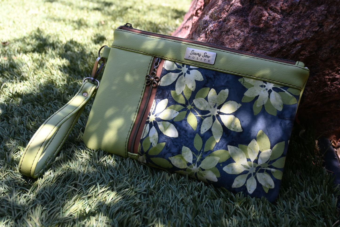 Honeydew Flower Clutch
