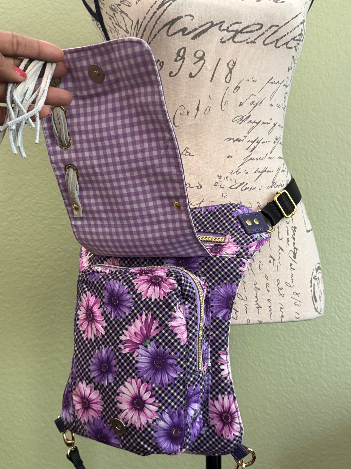 Daisy Blossom Hip Bag