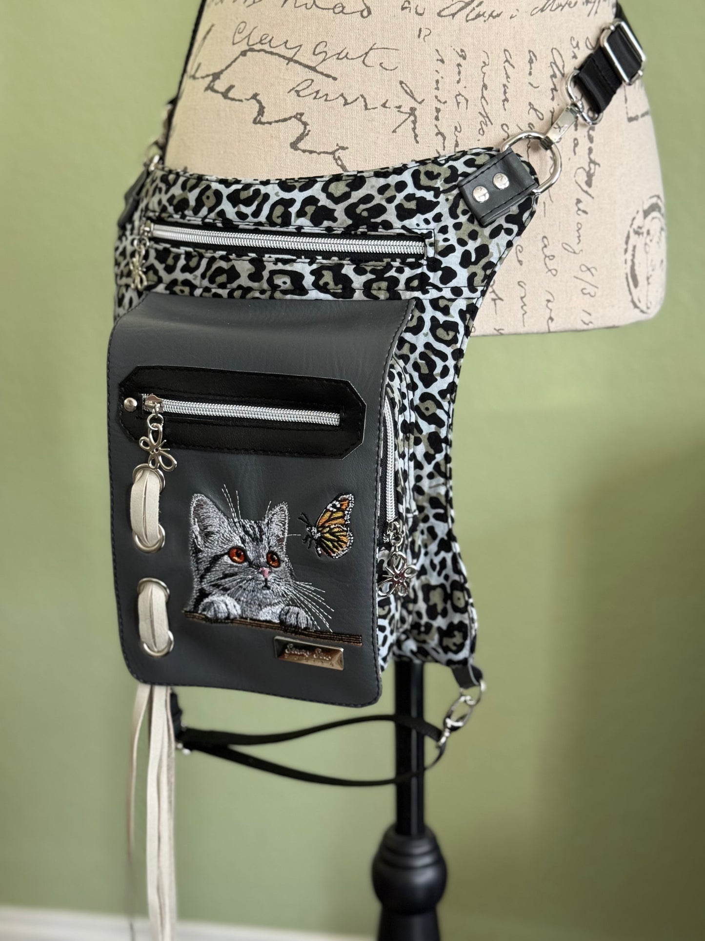 Curious Cat Hip Bag